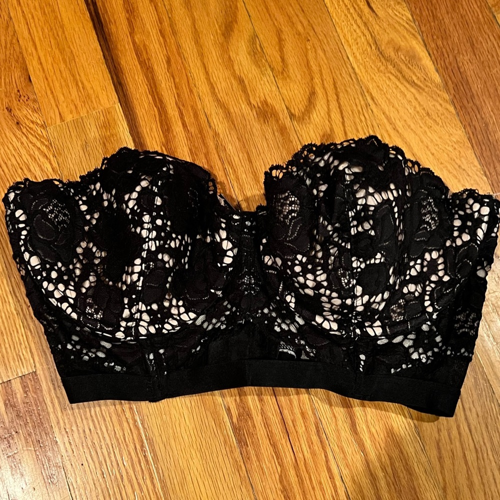 Victoria’s Secret Black Lace Strapless Bra